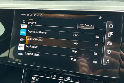 YF21XCN Audi e-tron 50 S line Sportback Auto quattro 5dr 71.2kWh Thumbnail #40