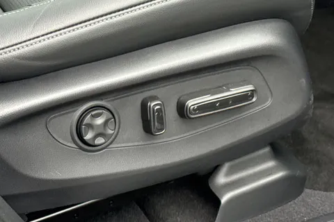MV75AAK Honda CR-V 2.0 ePHEV Advance Tech 5dr eCVT Thumbnail #32