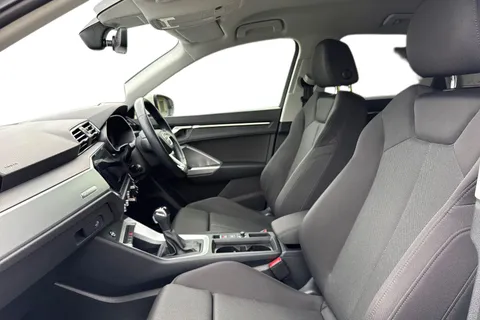 11 of 66 for Audi Q3 Sport 35 TFSI 150 PS S tronic