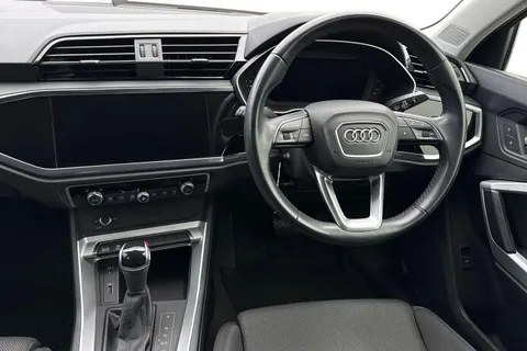 13 of 66 for Audi Q3 Sport 35 TFSI 150 PS S tronic