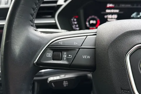 42 of 66 for Audi Q3 Sport 35 TFSI 150 PS S tronic