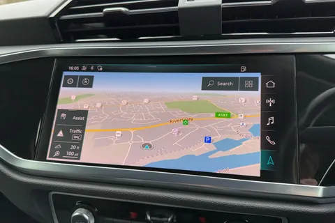 51 of 66 for Audi Q3 Sport 35 TFSI 150 PS S tronic