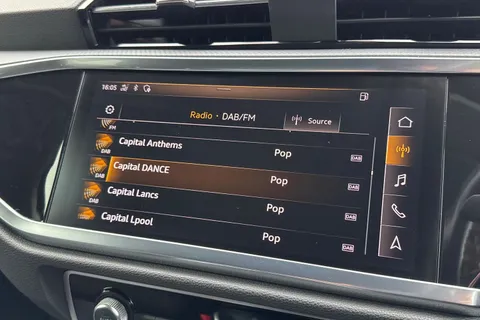 52 of 66 for Audi Q3 Sport 35 TFSI 150 PS S tronic