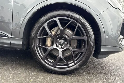 12 of 61 for Audi Q7 SUV Black Edition 50 TDI quattro 286 PS tiptronic