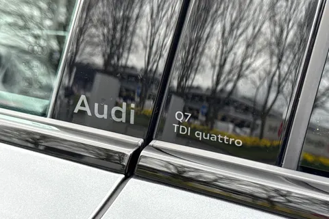 26 of 61 for Audi Q7 SUV Black Edition 50 TDI quattro 286 PS tiptronic