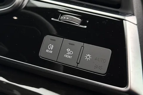 40 of 61 for Audi Q7 SUV Black Edition 50 TDI quattro 286 PS tiptronic