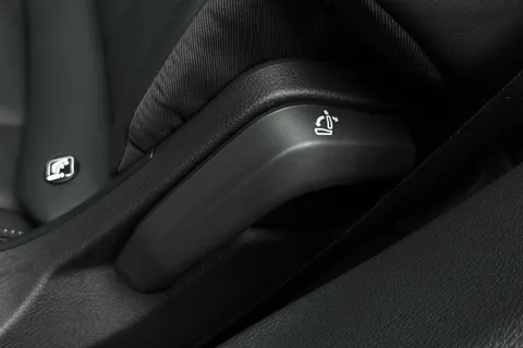 42 of 61 for Audi Q7 SUV Black Edition 50 TDI quattro 286 PS tiptronic