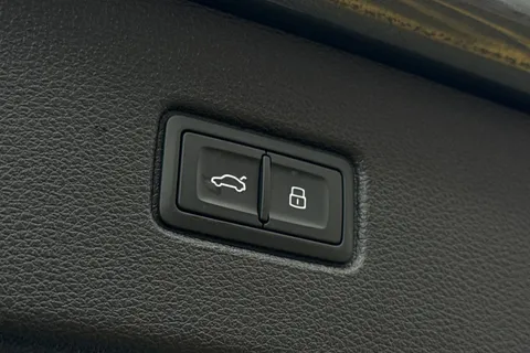 43 of 61 for Audi Q7 SUV Black Edition 50 TDI quattro 286 PS tiptronic