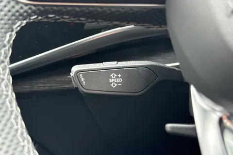 47 of 61 for Audi Q7 SUV Black Edition 50 TDI quattro 286 PS tiptronic