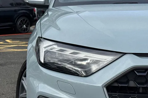 DC25XAH Audi A1 S line 30 TFSI  116 PS S tronic Thumbnail #10