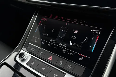 22 of 66 for Audi Q7 SUV Black Edition 45 TDI quattro 231 PS tiptronic