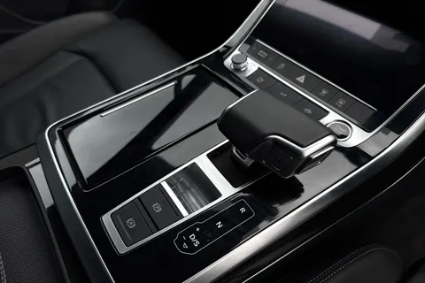 23 of 66 for Audi Q7 SUV Black Edition 45 TDI quattro 231 PS tiptronic