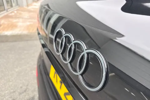 33 of 66 for Audi Q7 SUV Black Edition 45 TDI quattro 231 PS tiptronic