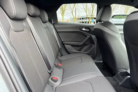 DC25XAH Audi A1 S line 30 TFSI  116 PS S tronic Thumbnail #39