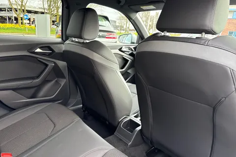 DC25XAH Audi A1 S line 30 TFSI  116 PS S tronic Thumbnail #42