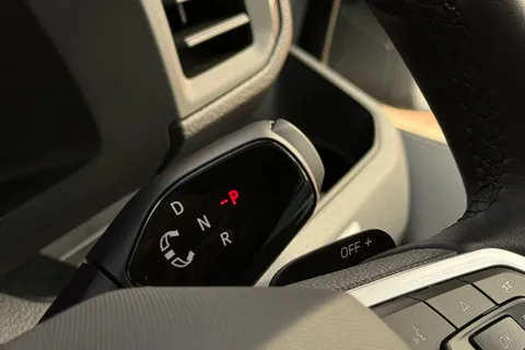 23 of 64 for Volkswagen Grand California 3.5T 2.0 TDI 600 5dr Tip Auto 4 Berth-Great Spec