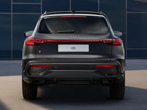  Audi Q5 2.0 TDI Edition 1 S Tronic quattro Euro 6 (s/s) 5dr Thumbnail #5