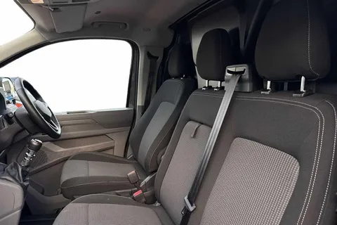 BK25OKP Volkswagen Transporter 2.0 TDI 150ps Commerce Plus Panel Van Thumbnail #10