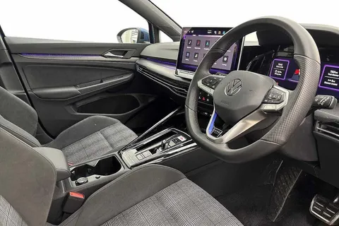 KW25XJP Volkswagen Golf 1.5 TSI 272 GTE eHybrid 5dr DSG **PAN ROOF** Thumbnail #6