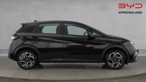 LA25AVN BYD Dolphin 60.48kWh Comfort Auto 5dr Thumbnail #2