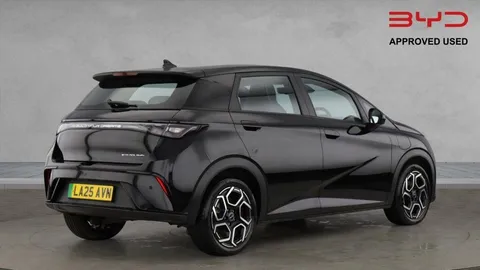 LA25AVN BYD Dolphin 60.48kWh Comfort Auto 5dr Thumbnail #3