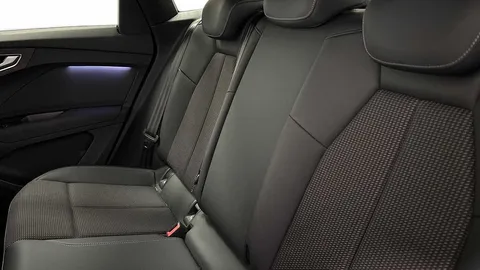 8 of 10 for Audi Q4 e-tron Q4 Sportback S line 40 e-tron 150,00 kW