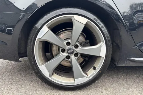 24 of 45 for AUDI A4 1.4T FSI Black Edition 4dr