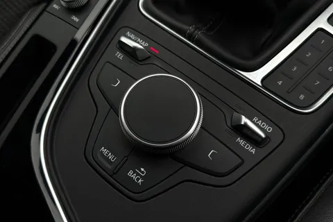 26 of 45 for AUDI A4 1.4T FSI Black Edition 4dr