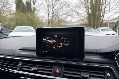 33 of 45 for AUDI A4 1.4T FSI Black Edition 4dr