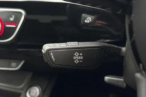 41 of 45 for AUDI A4 1.4T FSI Black Edition 4dr