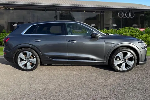 RK23LZX Audi e-tron S line 55 quattro 300,00 kW Thumbnail #4