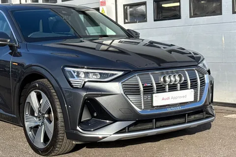 RK23LZX Audi e-tron S line 55 quattro 300,00 kW Thumbnail #10