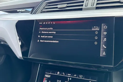 RK23LZX Audi e-tron S line 55 quattro 300,00 kW Thumbnail #46