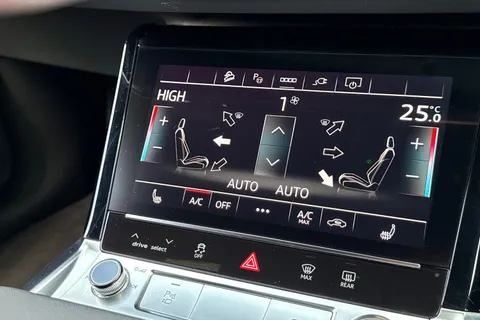 RK23LZX Audi e-tron S line 55 quattro 300,00 kW Thumbnail #50