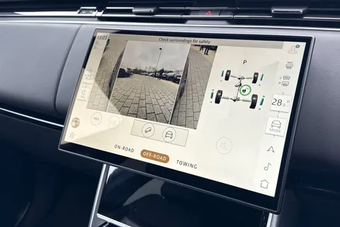 36 of 47 for Land Rover Range Rover 3.0 D300 HSE 5dr