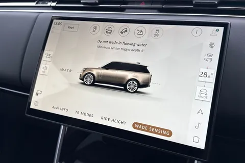 44 of 47 for Land Rover Range Rover 3.0 D300 HSE 5dr