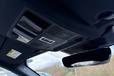 DY24LHX Land Rover Discovery Sport 2.0 D200 Dynamic SE 5dr Thumbnail #25