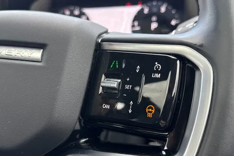 DY24LHX Land Rover Discovery Sport 2.0 D200 Dynamic SE 5dr Thumbnail #48