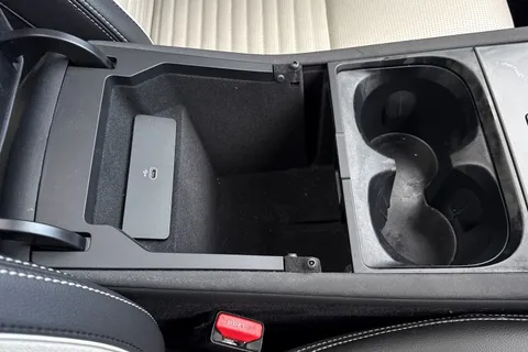 DY24LHX Land Rover Discovery Sport 2.0 D200 Dynamic SE 5dr Thumbnail #50