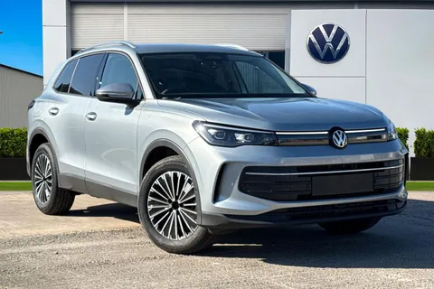  Volkswagen Tiguan 1.5 eTSI MHEV Match DSG Euro 6 (s/s) 5dr Thumbnail #1