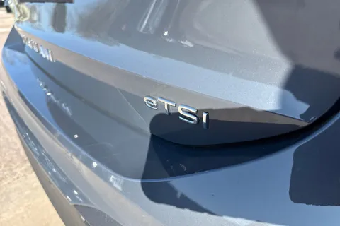  Volkswagen Tiguan 1.5 eTSI MHEV Match DSG Euro 6 (s/s) 5dr Thumbnail #27