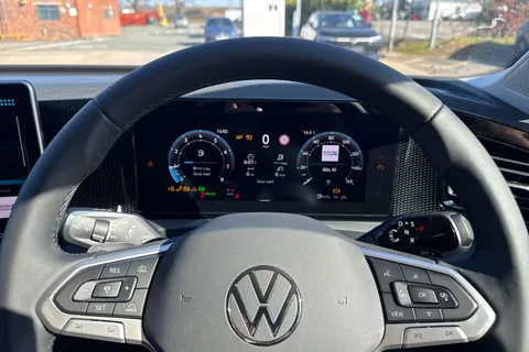  Volkswagen Tiguan 1.5 eTSI MHEV Match DSG Euro 6 (s/s) 5dr Thumbnail #32