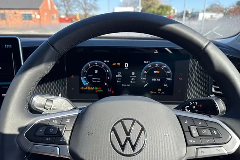  Volkswagen Tiguan 1.5 eTSI MHEV Match DSG Euro 6 (s/s) 5dr Thumbnail #32