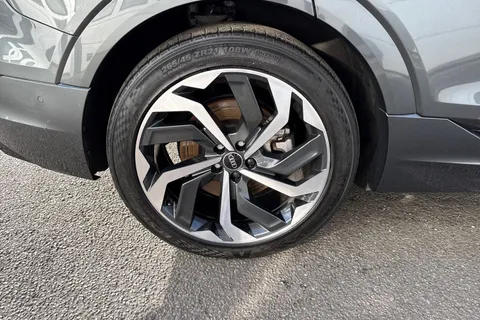 RE71CFJ Audi e-tron Black Edition 50 quattro 230,00 kW Thumbnail #11