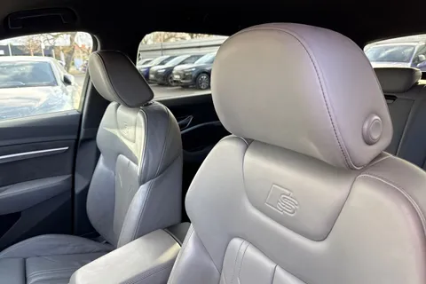 RE71CFJ Audi e-tron Black Edition 50 quattro 230,00 kW Thumbnail #25