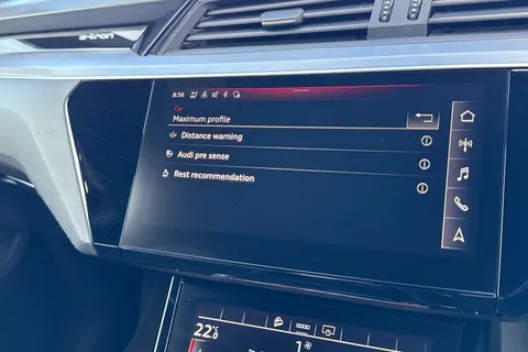 RE71CFJ Audi e-tron Black Edition 50 quattro 230,00 kW Thumbnail #46