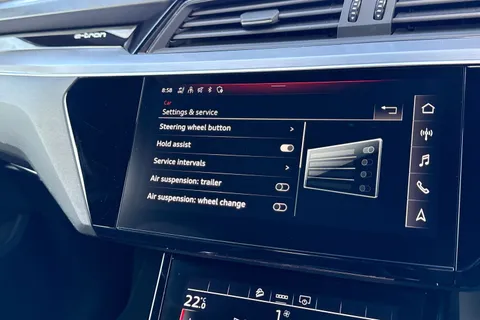 RE71CFJ Audi e-tron Black Edition 50 quattro 230,00 kW Thumbnail #47