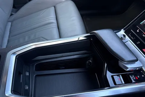 RE71CFJ Audi e-tron Black Edition 50 quattro 230,00 kW Thumbnail #51