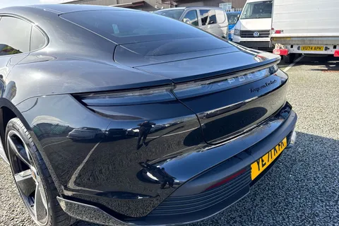 YL71KYK Porsche Taycan Performance Plus 93.4kWh Turbo S Auto 4WD 4dr (11kW Charger) Thumbnail #9