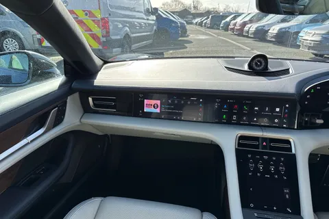 YL71KYK Porsche Taycan Performance Plus 93.4kWh Turbo S Auto 4WD 4dr (11kW Charger) Thumbnail #21